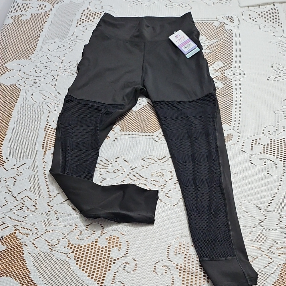NWT POP Fit Black Active Leggings